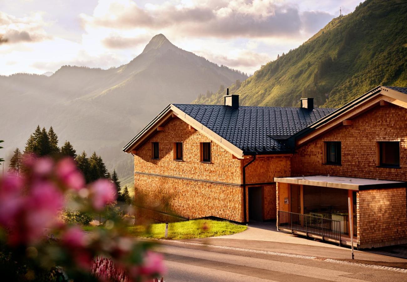 Alpenstolz Haus 1 - Stilvoll Urlauben In Den Bergen Apartment *